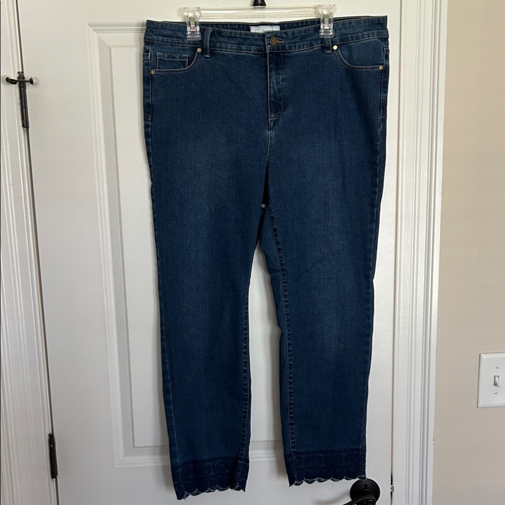 Women's Blue Jeans with Lace Hem